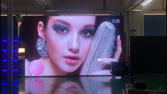 400x300mm Indoor HD LED Display High Definition 1.33mm With Narrow Pixel