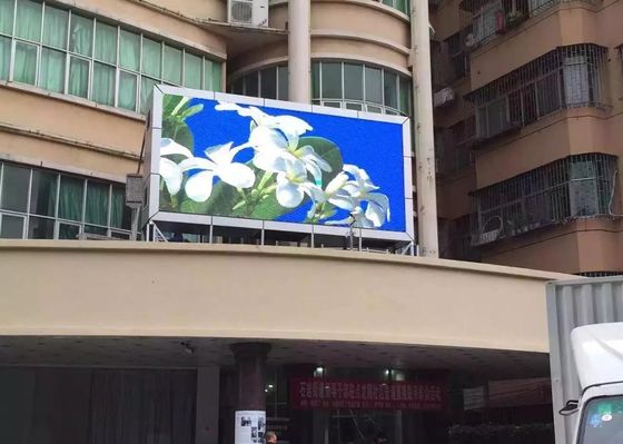 HD P2 P2.5 Outdoor Advertising LED Display Real SMD 3 In 1 With High Brightness