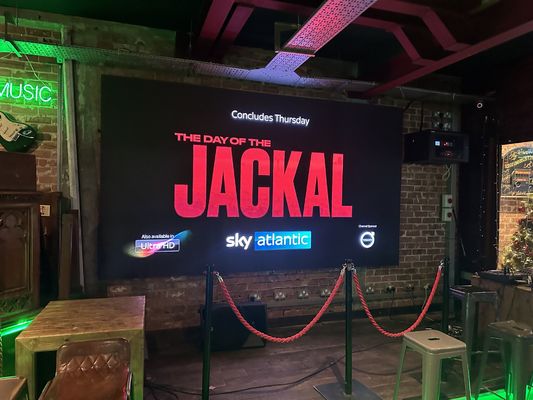 LED Video Monitoring Wall COB P0.6  Seamless Splicing Mini Indoor LED Display Screen